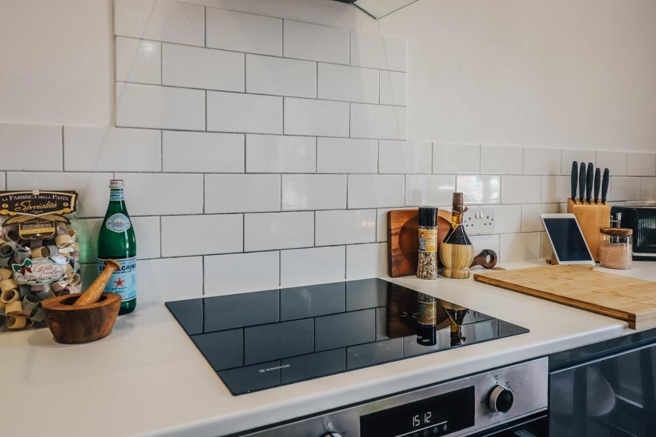 Principality View Apartment Two, By Solace Stays Cardiff Dış mekan fotoğraf