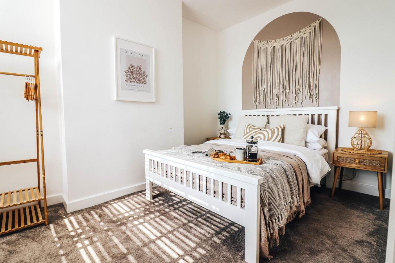 Principality View Apartment Two, By Solace Stays Cardiff Dış mekan fotoğraf