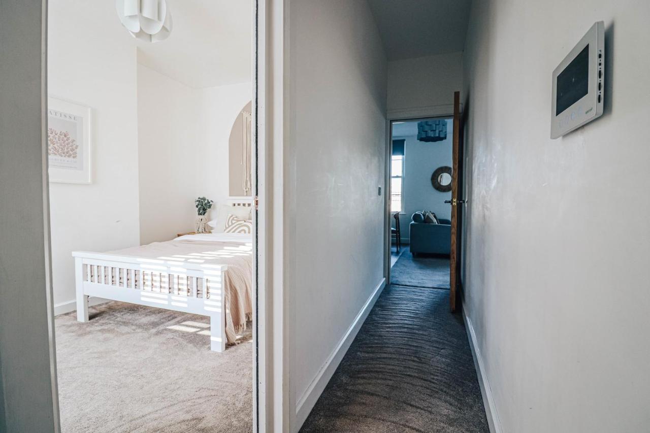 Principality View Apartment Two, By Solace Stays Cardiff Dış mekan fotoğraf
