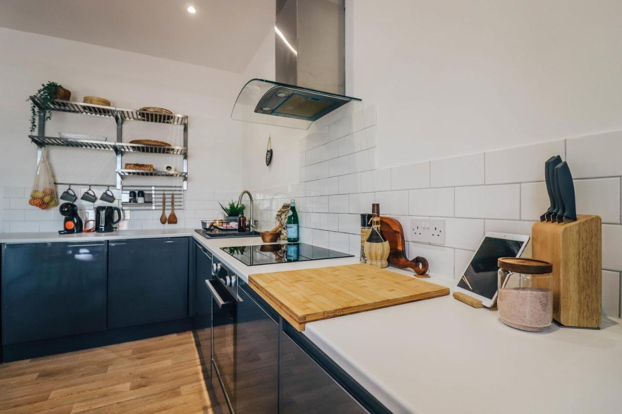 Principality View Apartment Two, By Solace Stays Cardiff Dış mekan fotoğraf