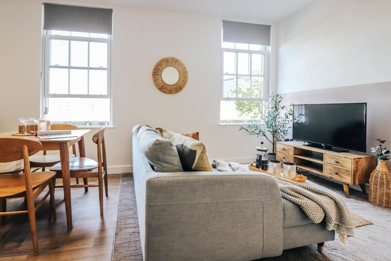 Principality View Apartment Two, By Solace Stays Cardiff Dış mekan fotoğraf